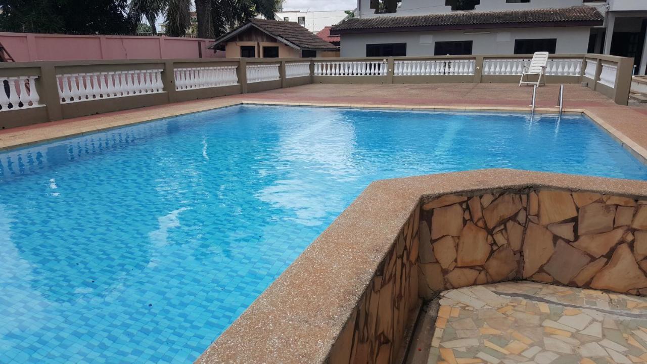 First Choice Hotel Аккра Экстерьер фото